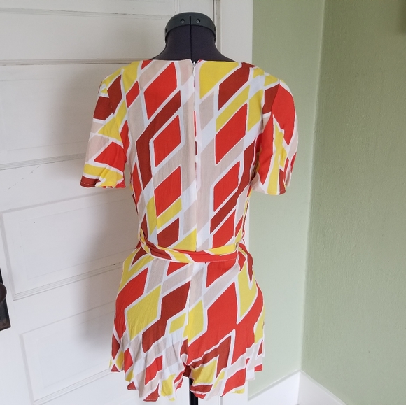 Forever 21 diamond print romper - Picture 5 of 5